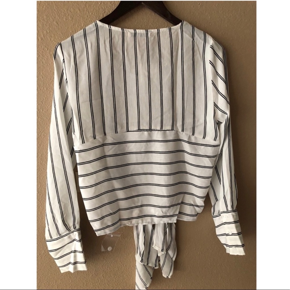 Striped bottom tie long sleeve blouse - Picture 4 of 4